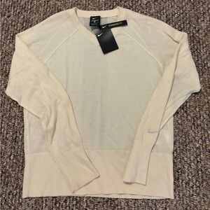 Nike Women’s long sleeve